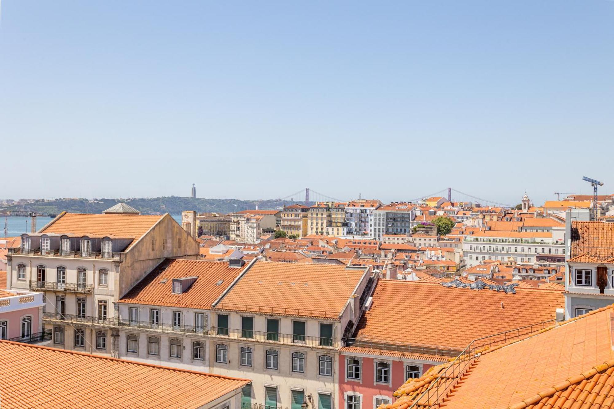 Gralhas Suites Lisbon Bagian luar foto