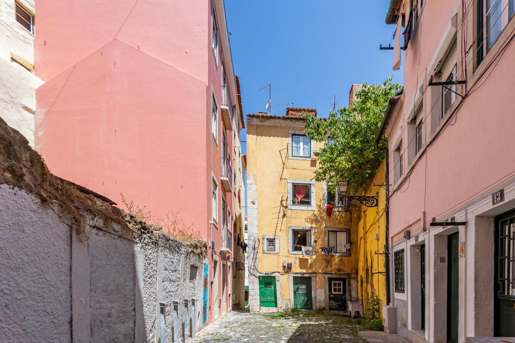 Gralhas Suites Lisbon Bagian luar foto