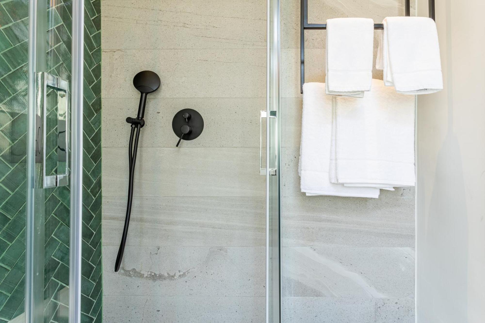 Gralhas Suites Lisbon Bagian luar foto