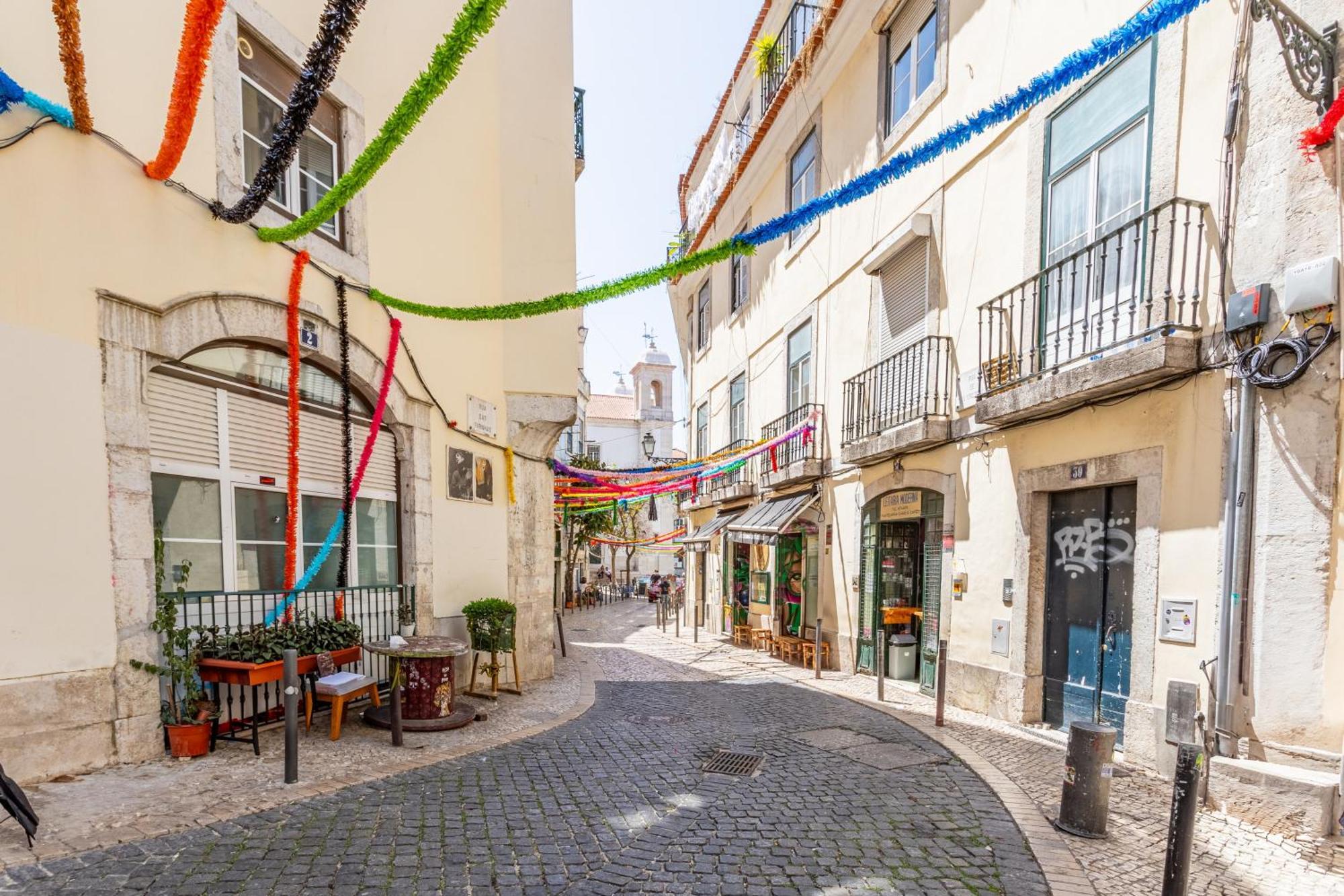 Gralhas Suites Lisbon Bagian luar foto
