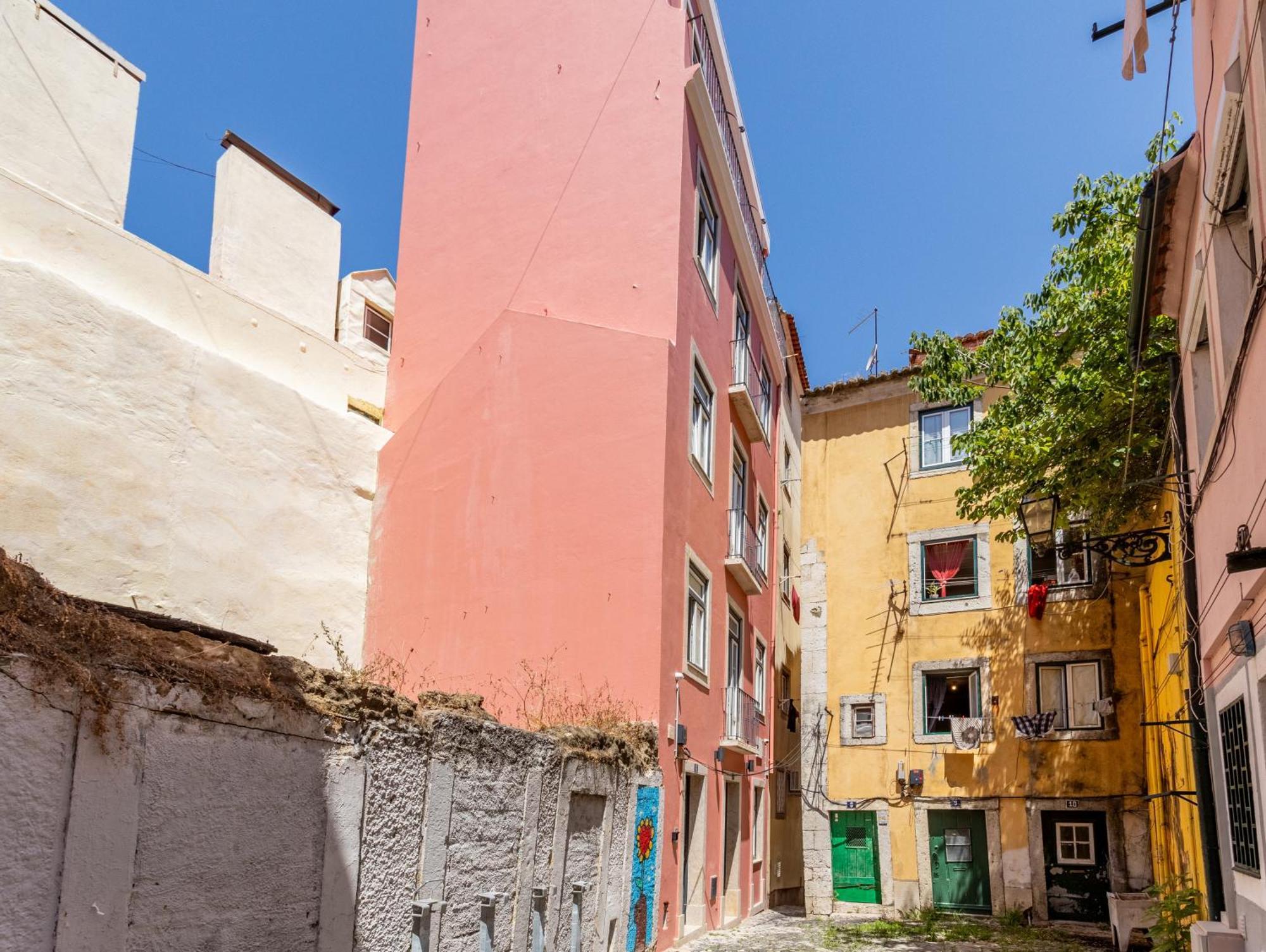 Gralhas Suites Lisbon Bagian luar foto