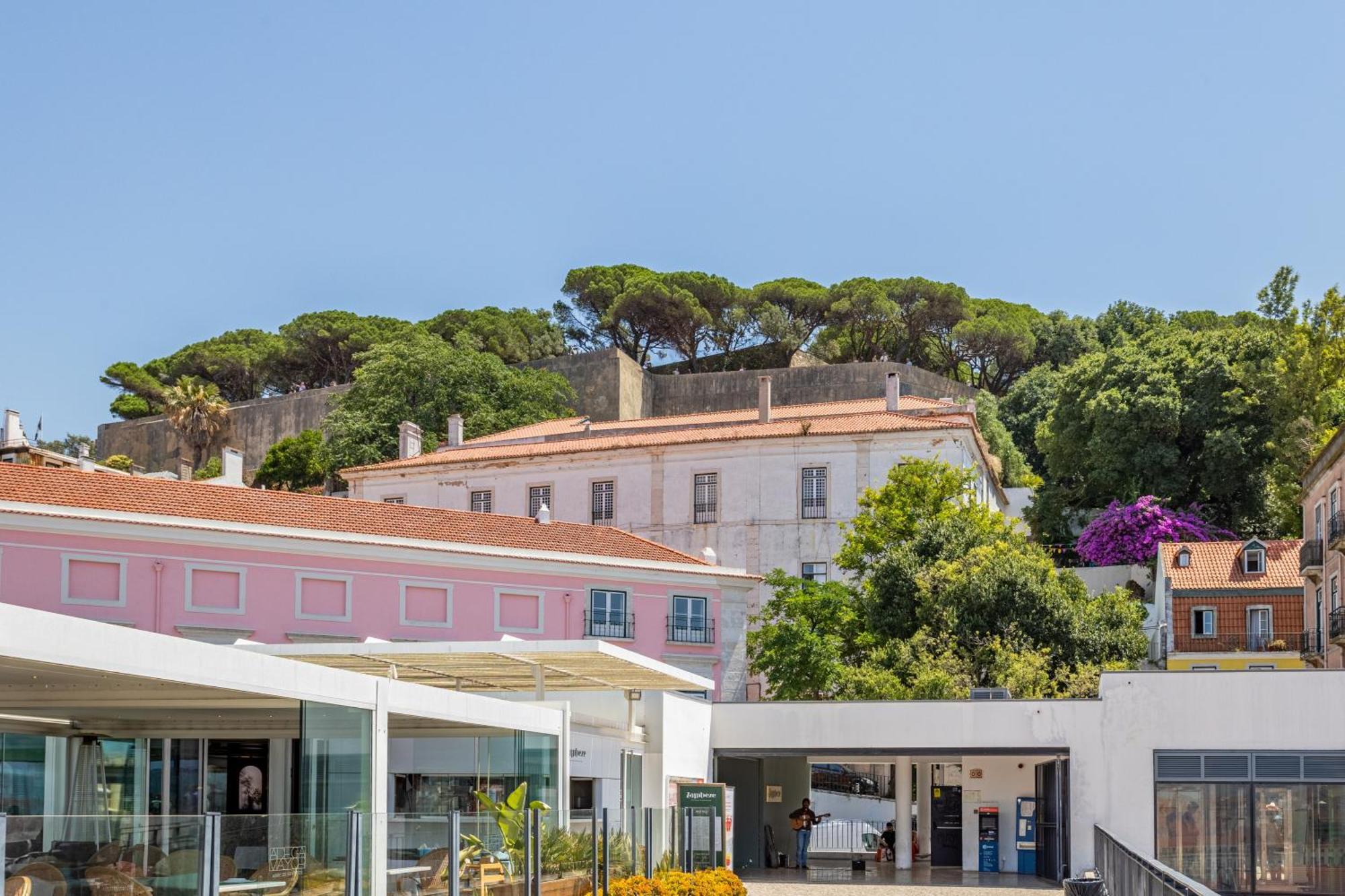 Gralhas Suites Lisbon Bagian luar foto