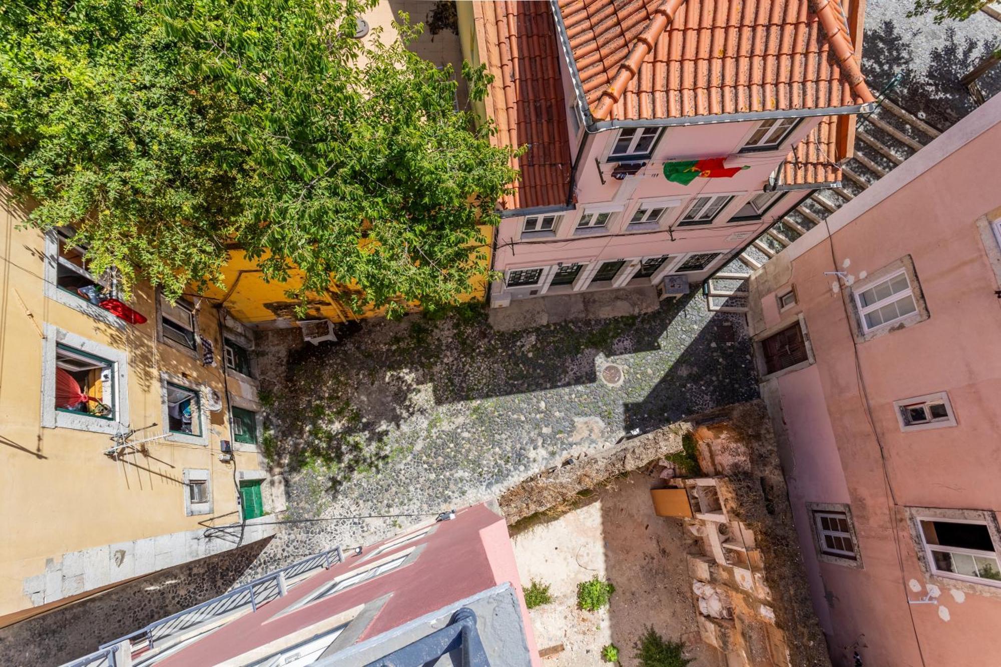 Gralhas Suites Lisbon Bagian luar foto