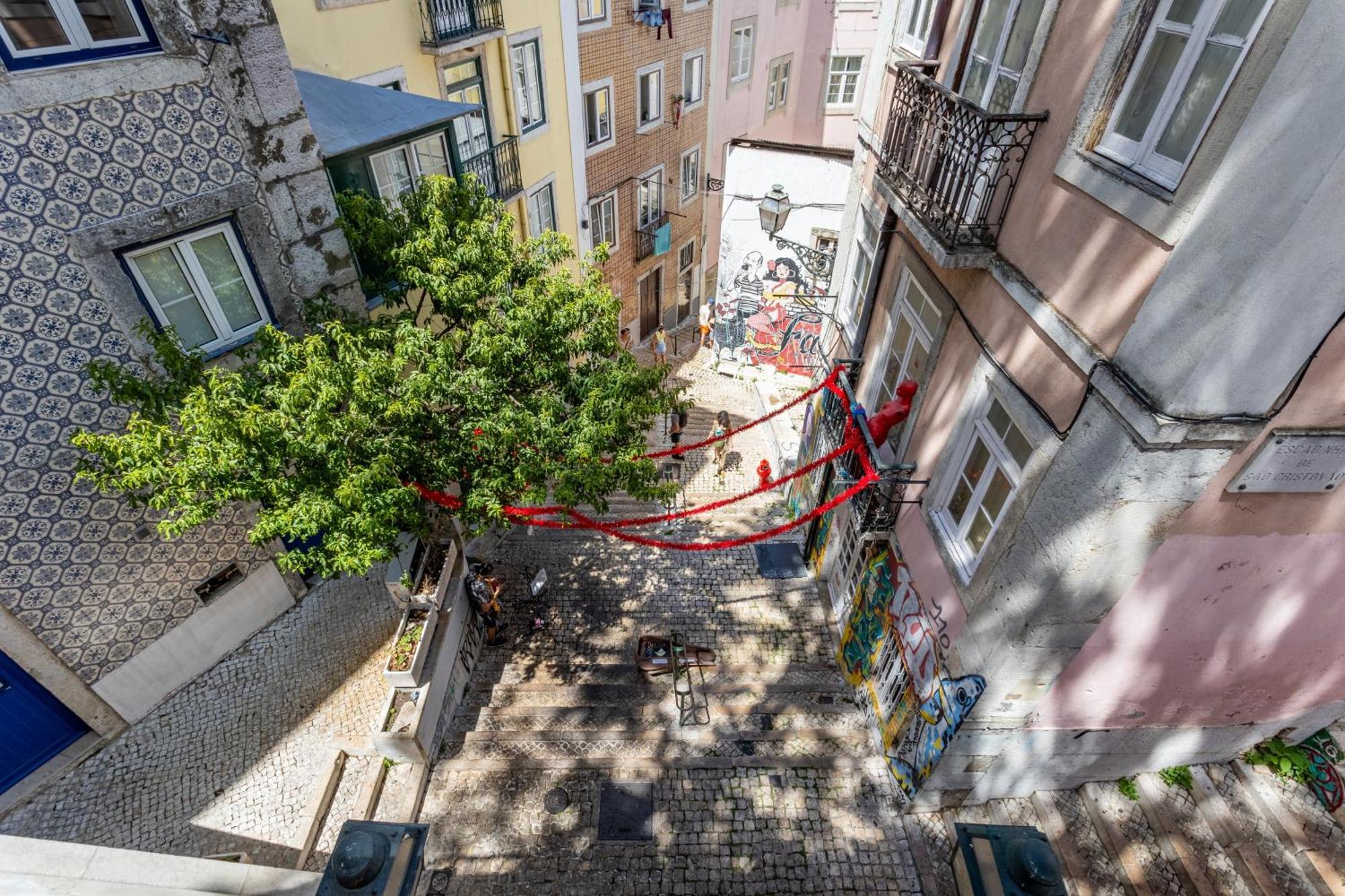 Gralhas Suites Lisbon Bagian luar foto
