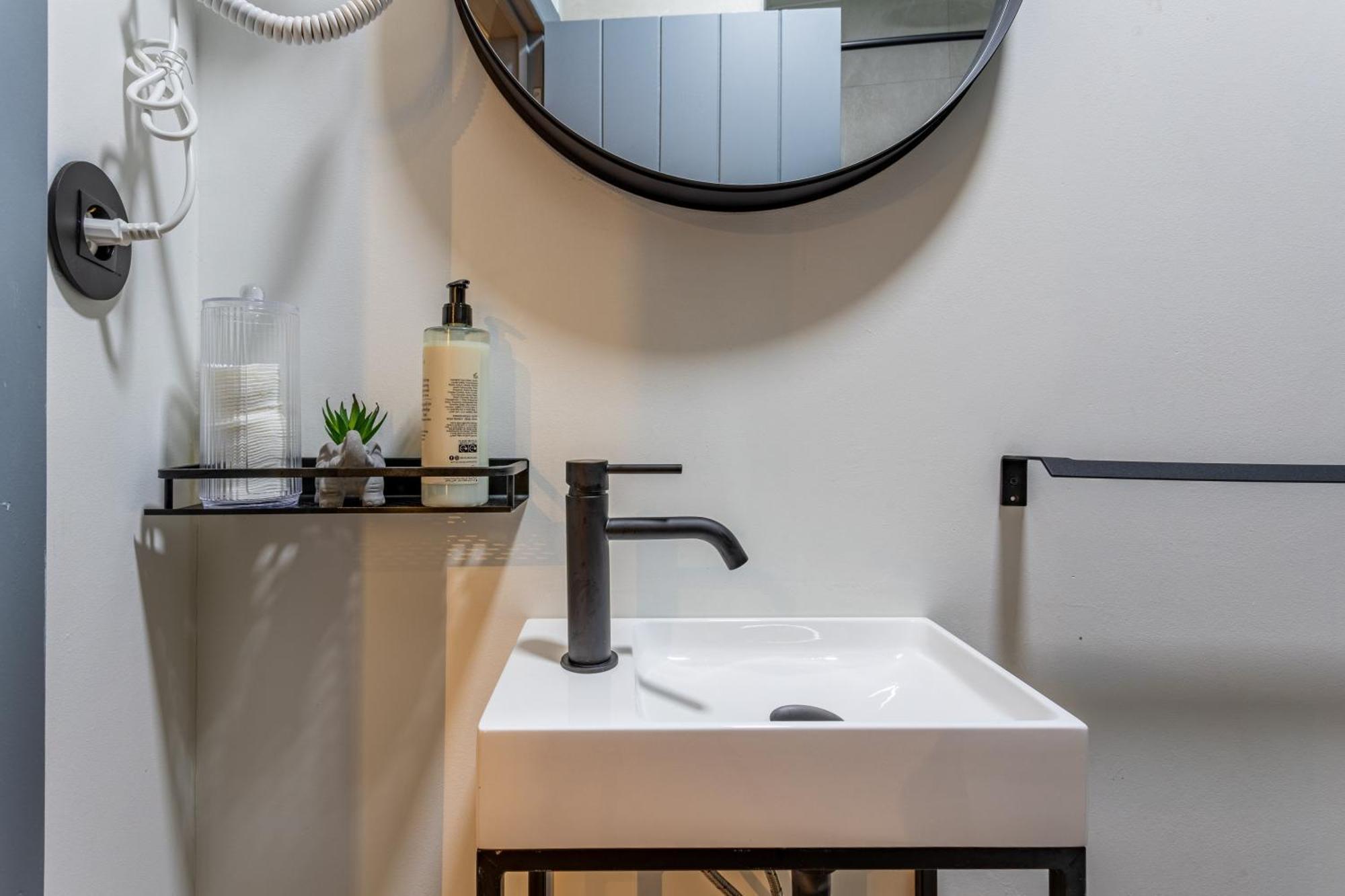 Gralhas Suites Lisbon Bagian luar foto