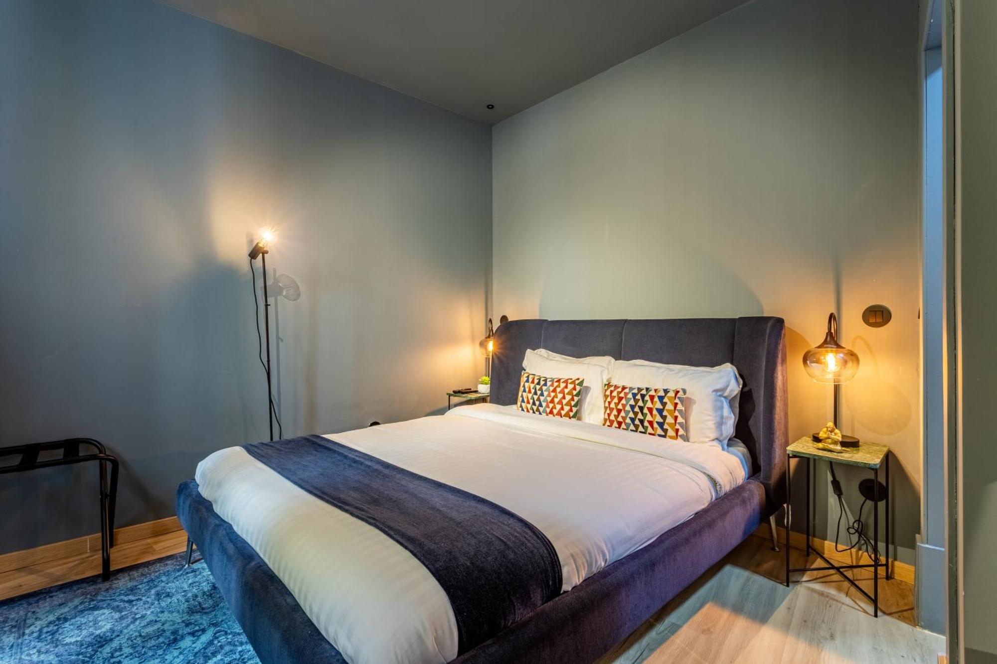 Gralhas Suites Lisbon Bagian luar foto
